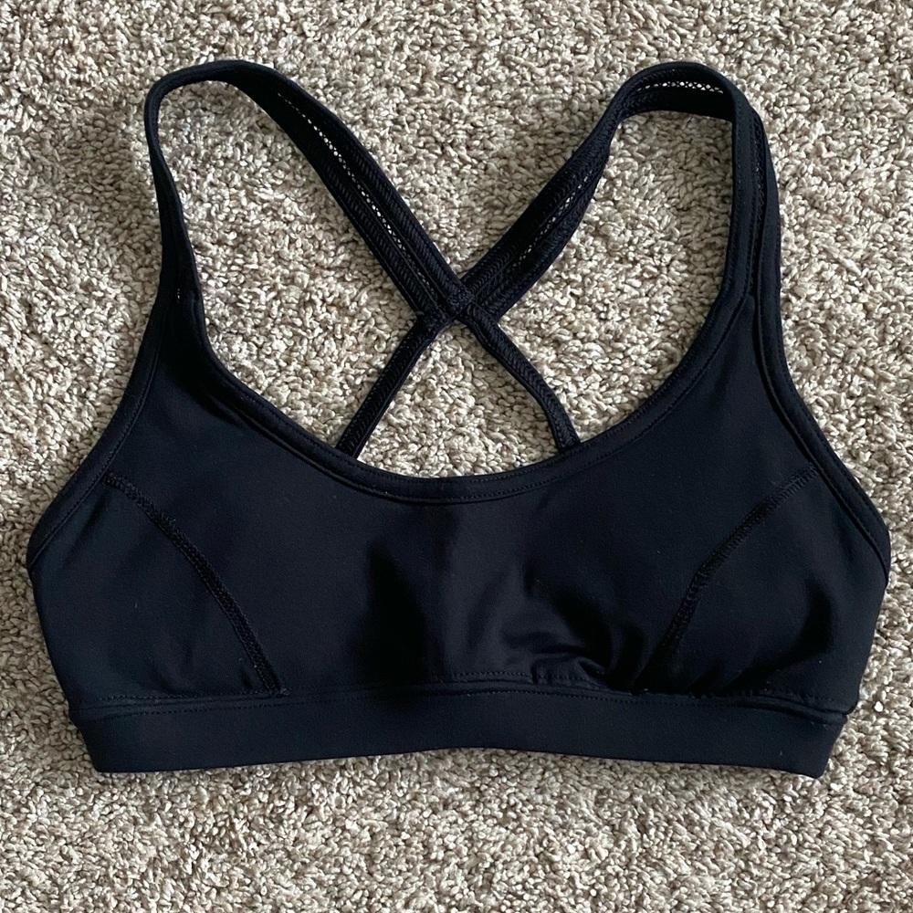 Women’s Forever 21 athletic Sports Bra black size small